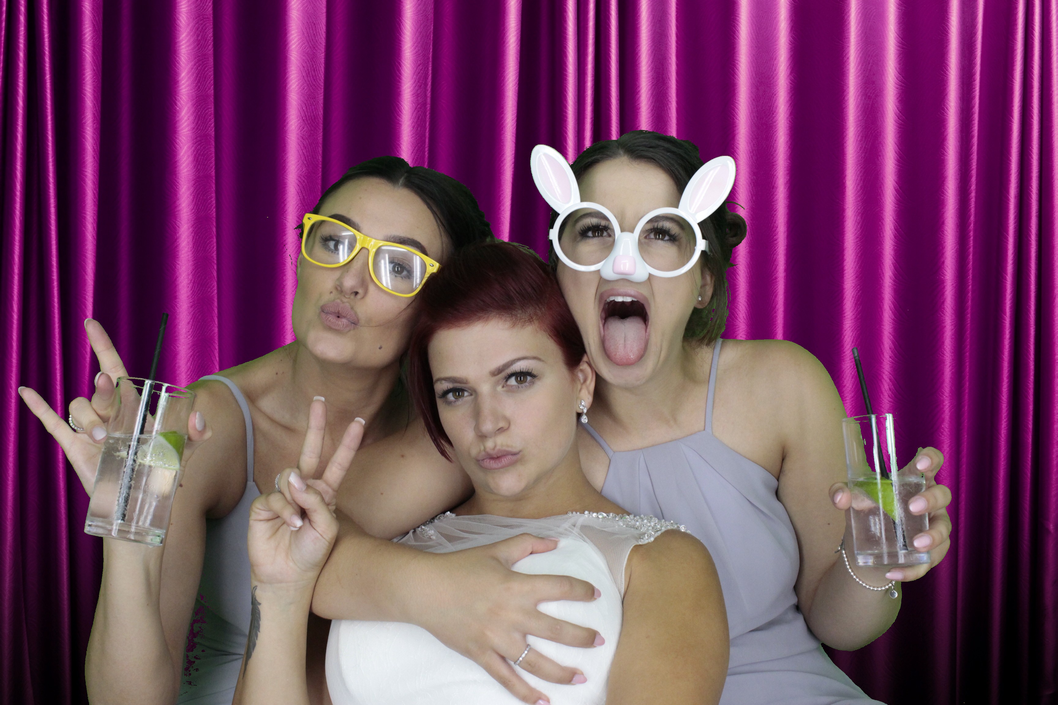 Mr & Mrs Harvey | View more photos from the event at gallery.myphotoboothexperience.co.uk/u/MyPhotoBoothExperienceLtd/Mr-Mrs-Harvey